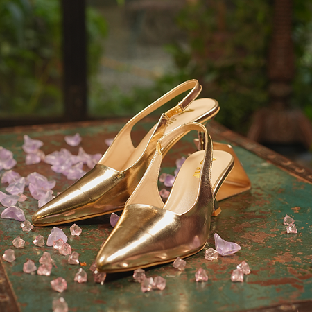 Suric Grace Auric Pointed Heel