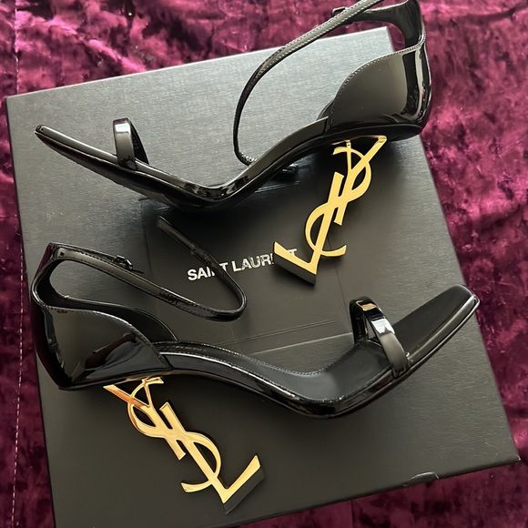 YSL Stylish Girl Heel
